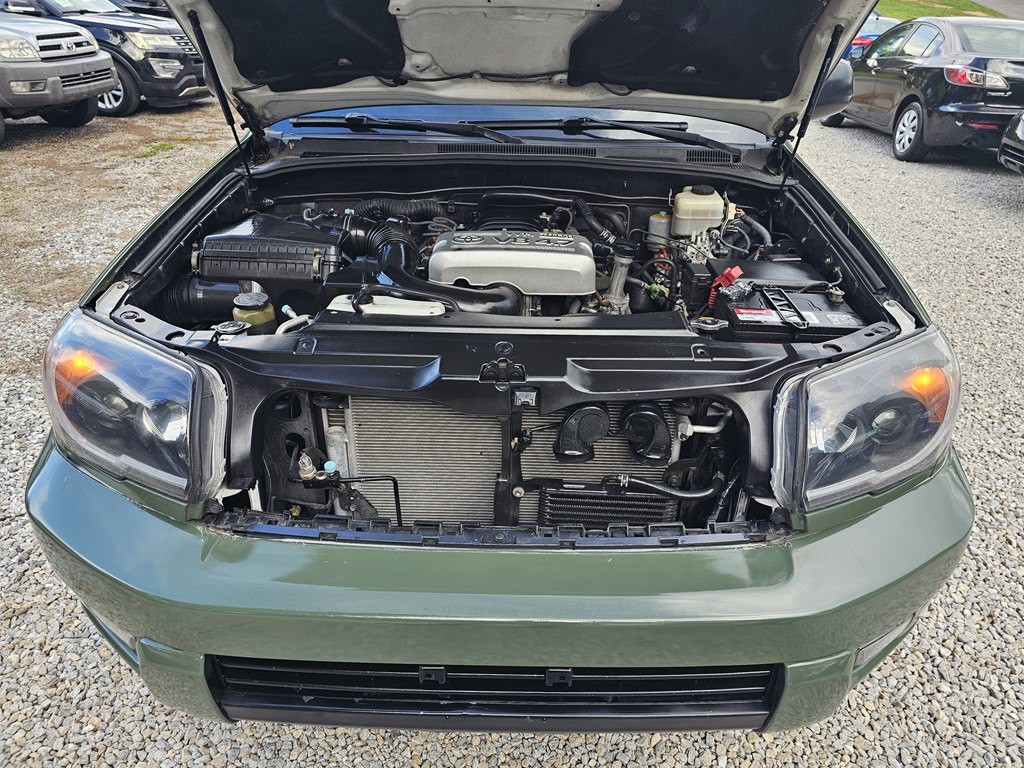 2005 Toyota 4Runner Image 25