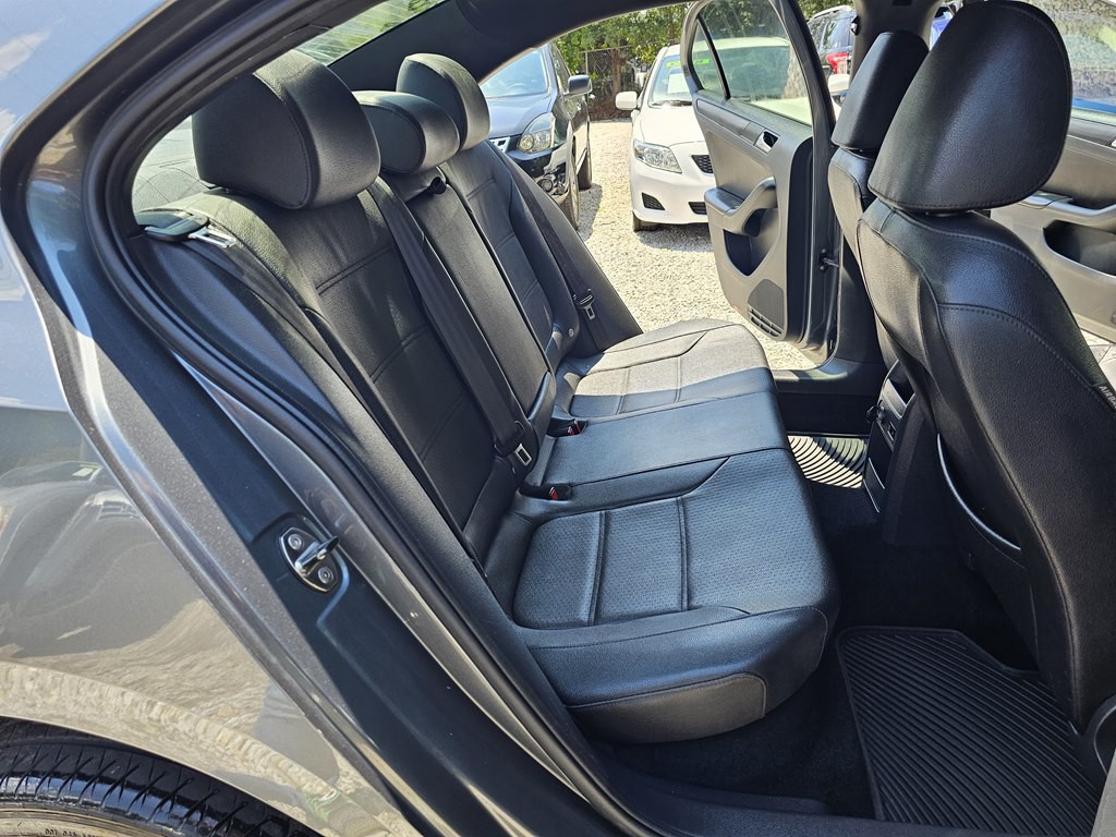 2012 Volkswagen Jetta Image 15