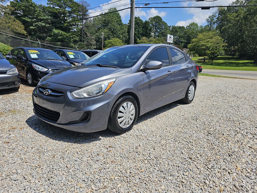 2017 Hyundai Accent Image 1