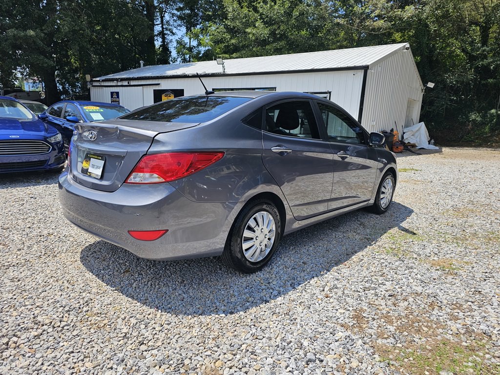 2017 Hyundai Accent Image 8