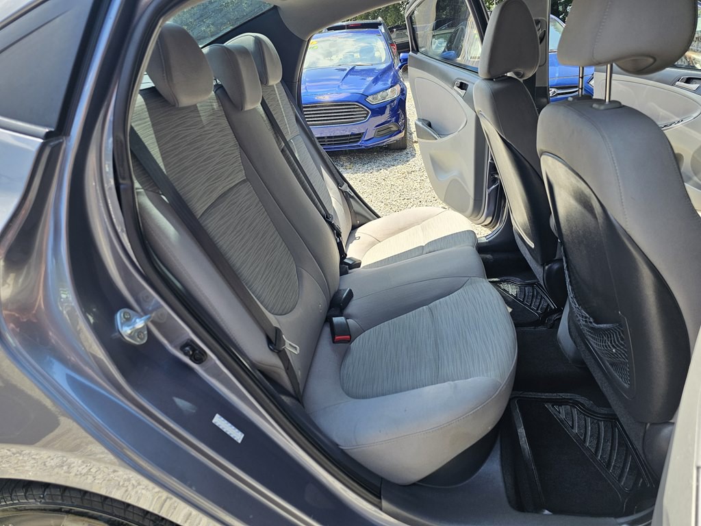 2017 Hyundai Accent Image 15