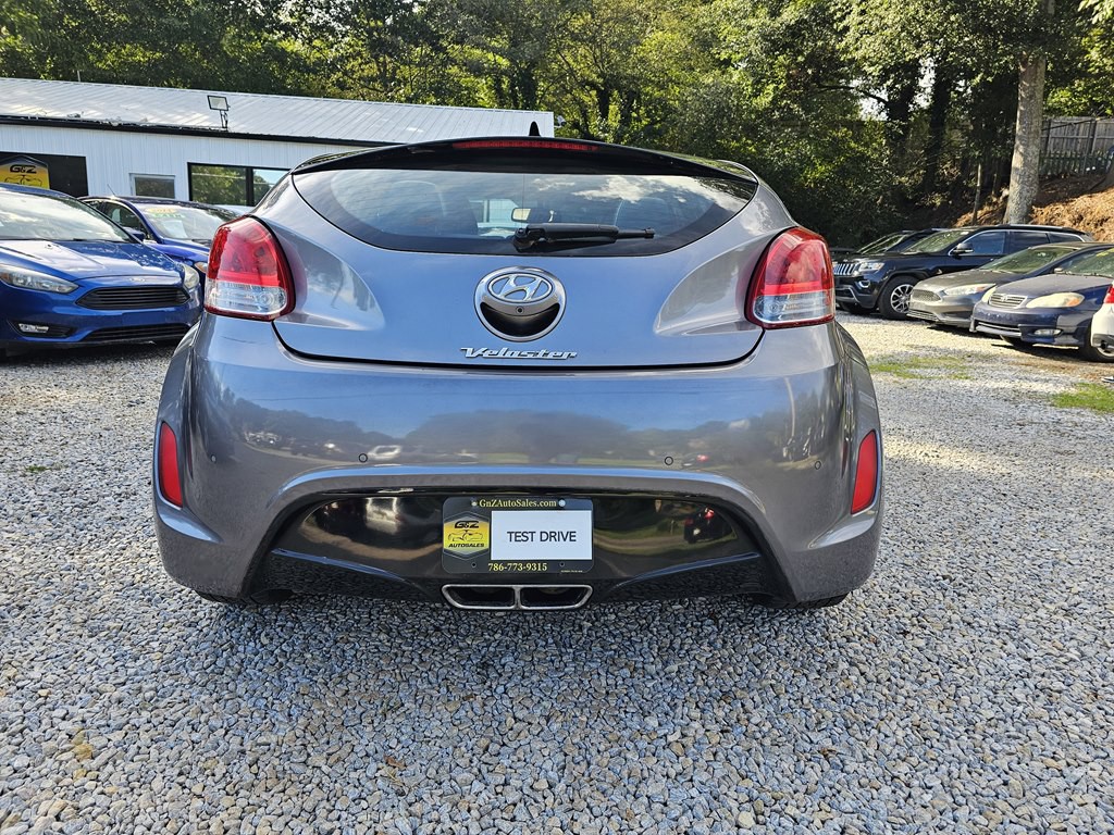 2013 Hyundai Veloster Image 10