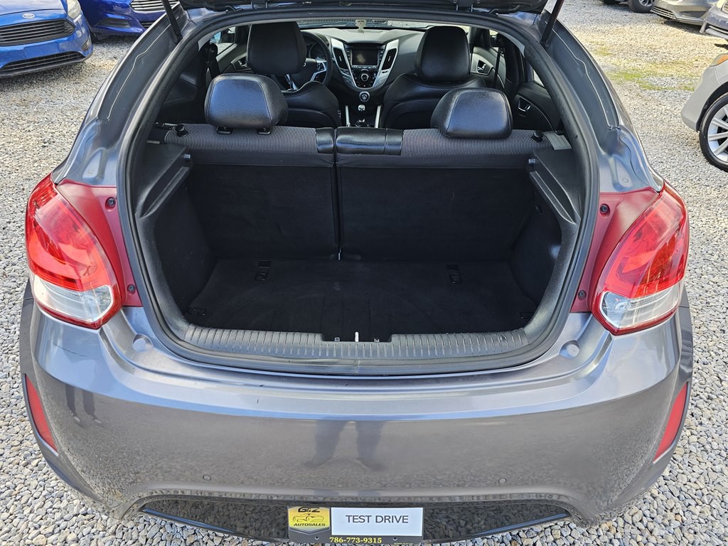 2013 Hyundai Veloster Image 22
