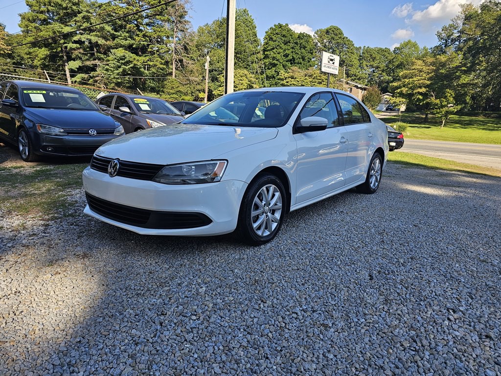2011 Volkswagen Jetta Image 1