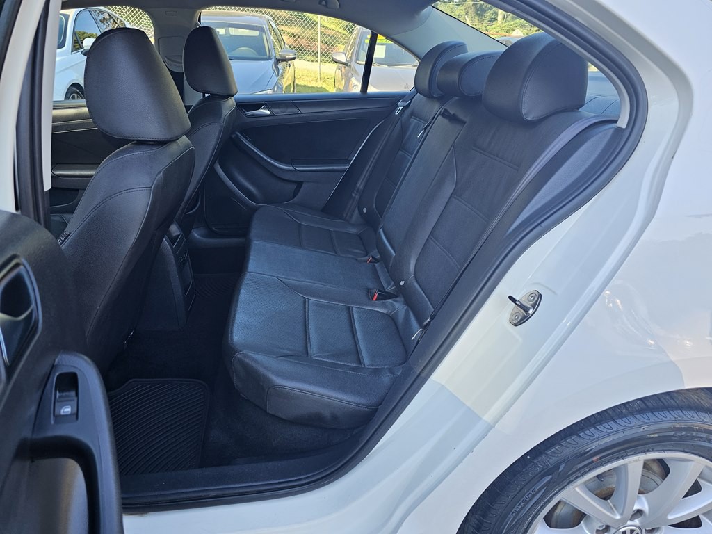 2011 Volkswagen Jetta Image 13