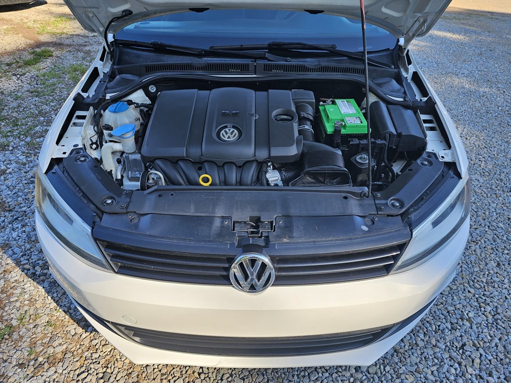 2011 Volkswagen Jetta Image 27