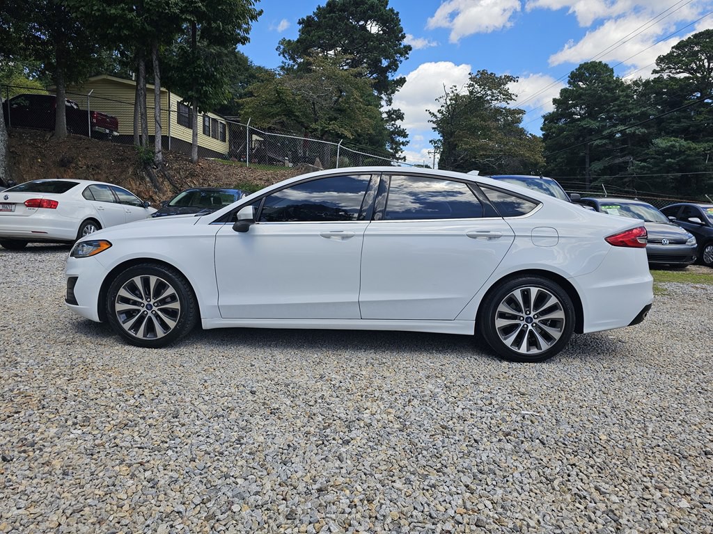 2019 Ford Fusion Image 2