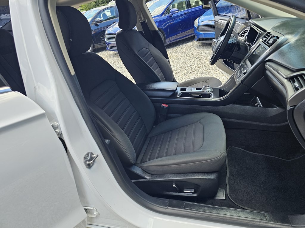 2019 Ford Fusion Image 17