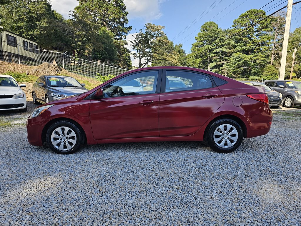 2015 Hyundai Accent Image 2