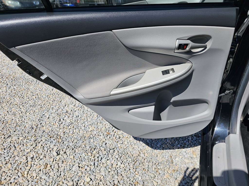 2012 Toyota Corolla Image 14