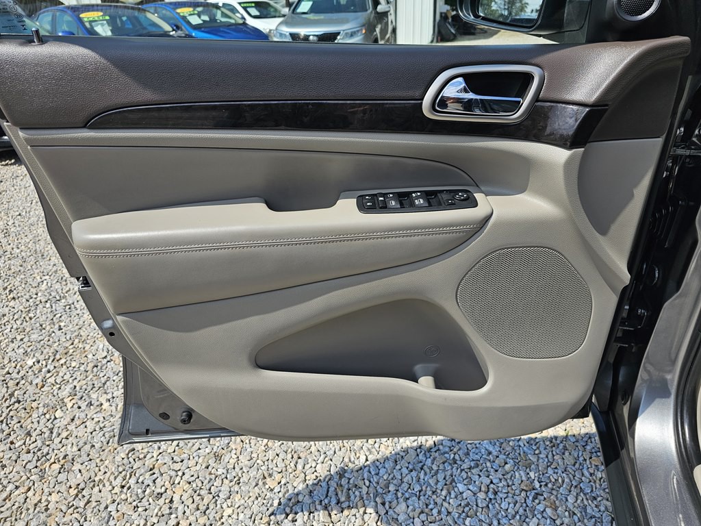 2013 Jeep Grand Cherokee Image 12