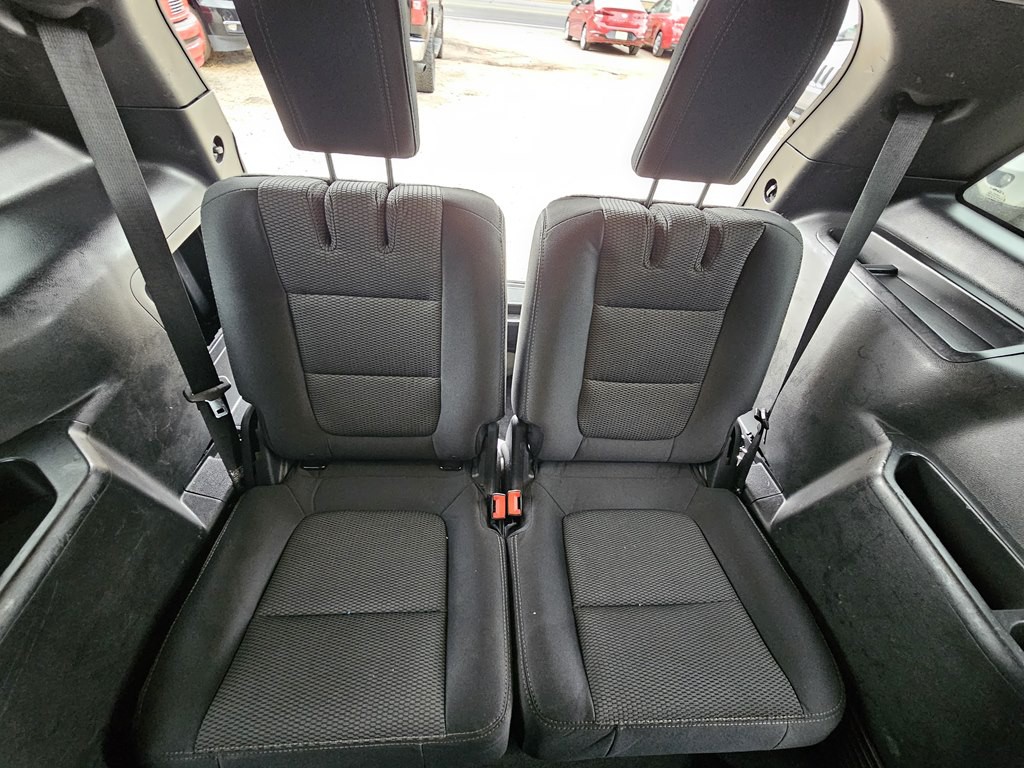 2016 Ford Explorer Image 17