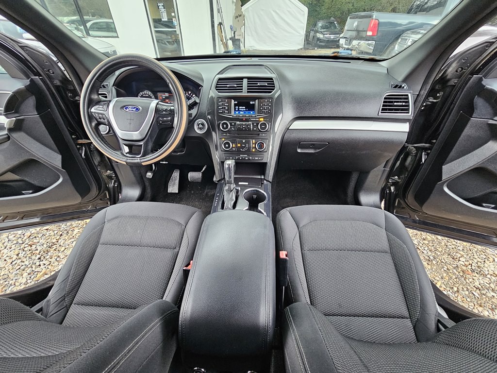 2016 Ford Explorer Image 20