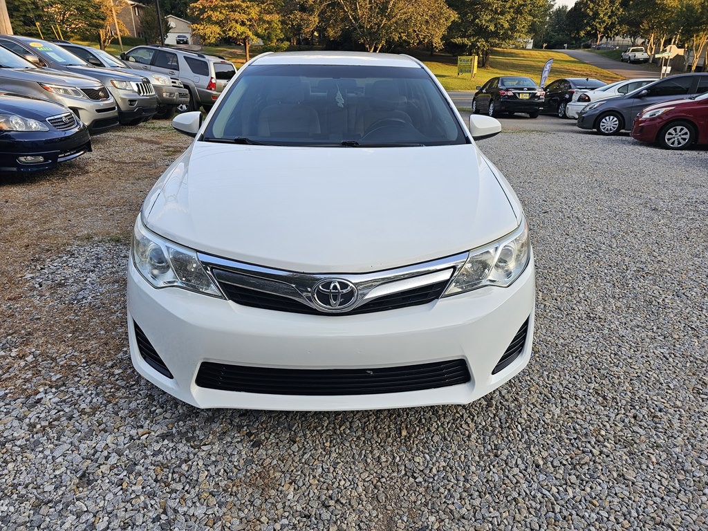 2014 Toyota Camry Image 4
