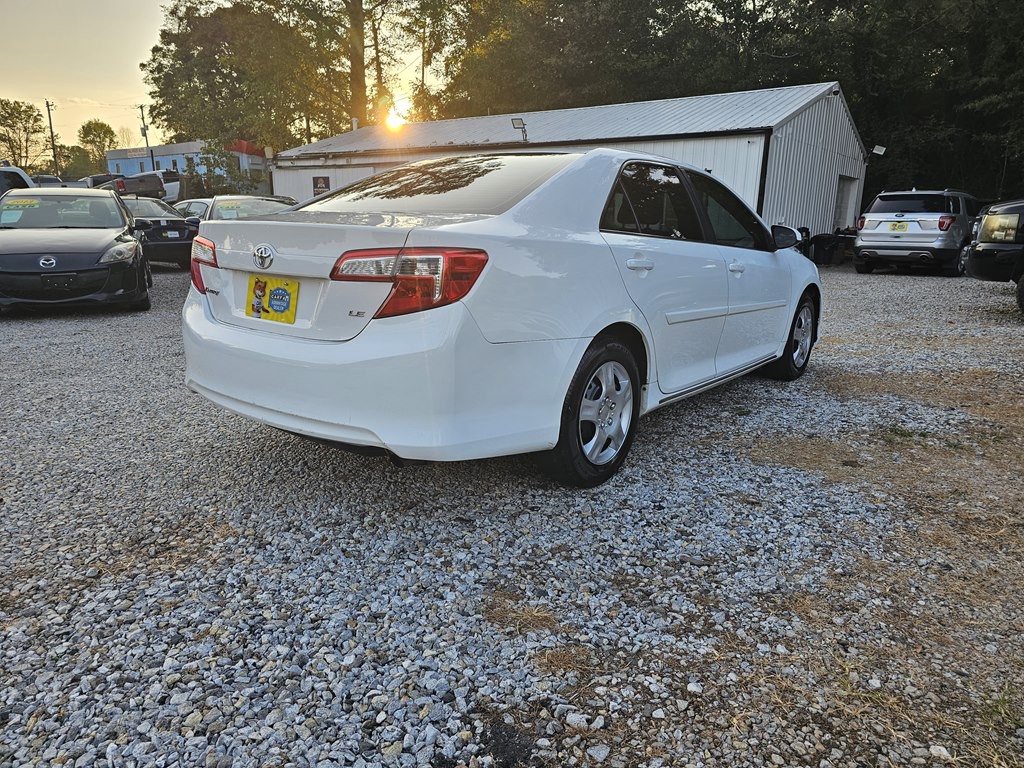 2014 Toyota Camry Image 7
