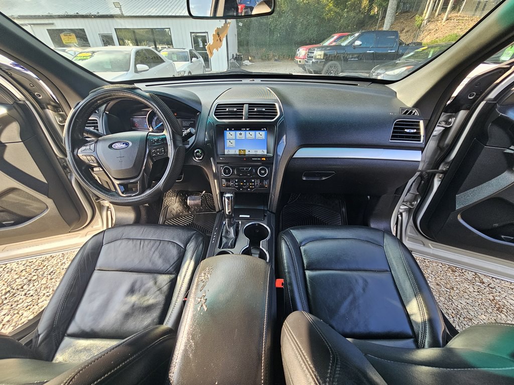 2017 Ford Explorer Image 20