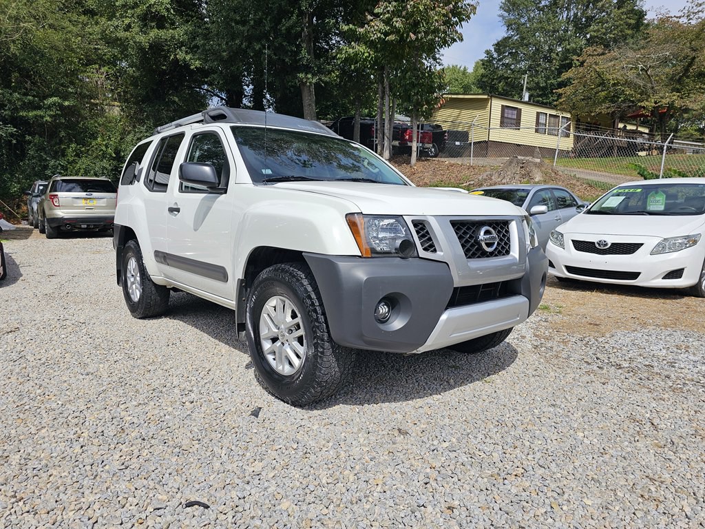 2015 Nissan Xterra Image 1