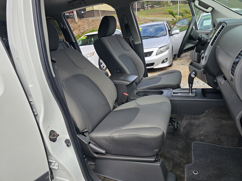 2015 Nissan Xterra Image 16