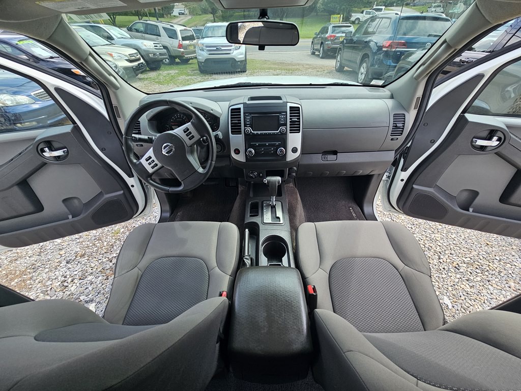2015 Nissan Xterra Image 18