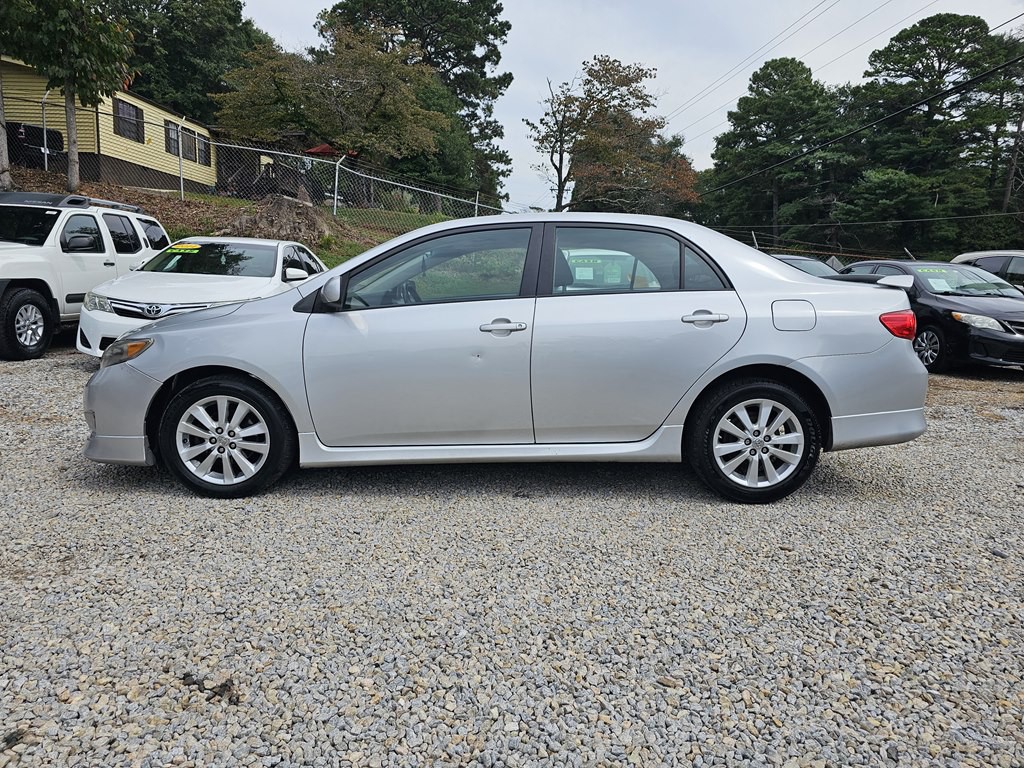 2010 Toyota Corolla Image 2
