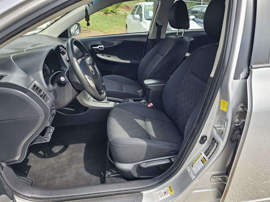 2010 Toyota Corolla Image 11