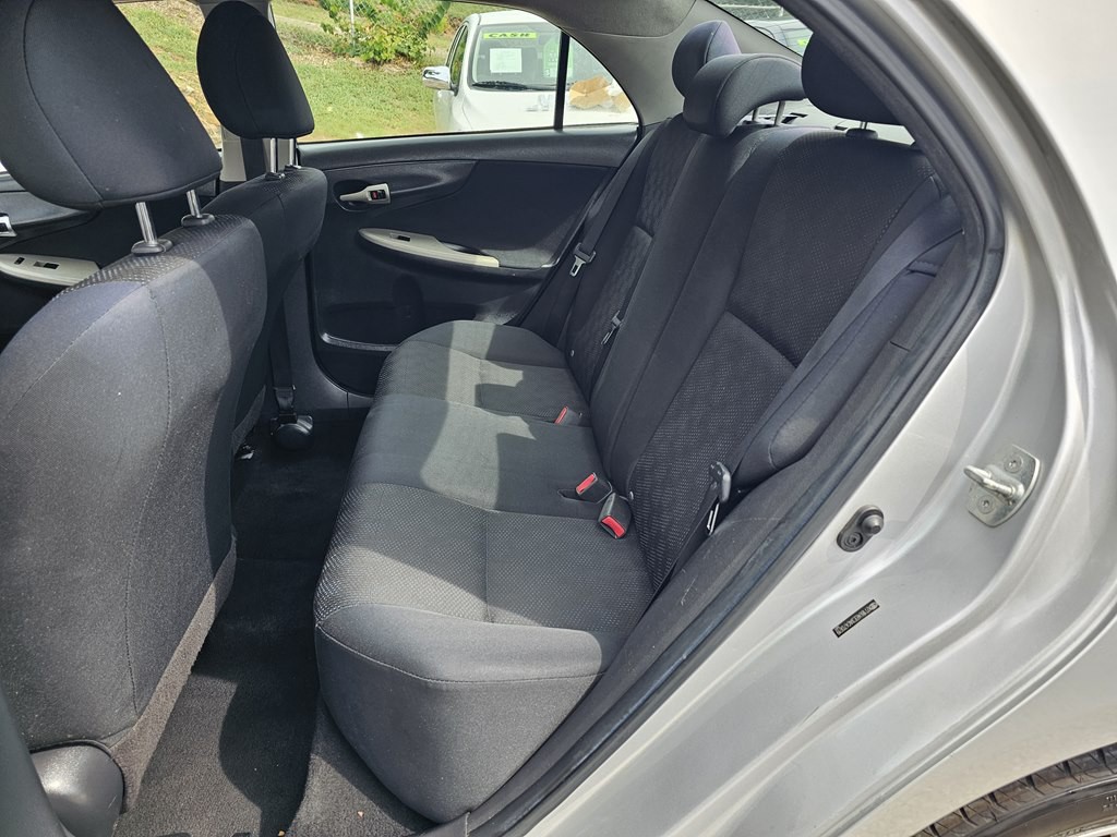 2010 Toyota Corolla Image 13