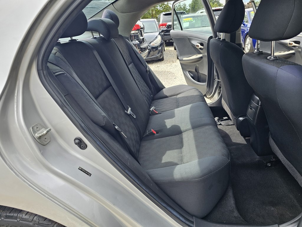 2010 Toyota Corolla Image 15