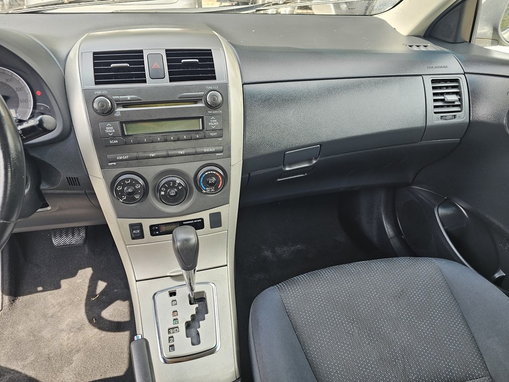 2010 Toyota Corolla Image 22