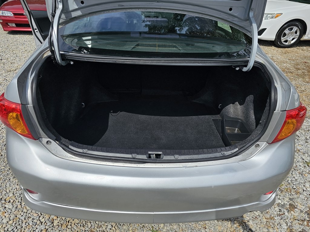 2010 Toyota Corolla Image 24