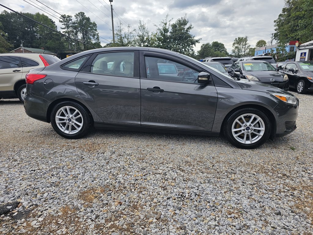 2016 Ford Focus Image 7