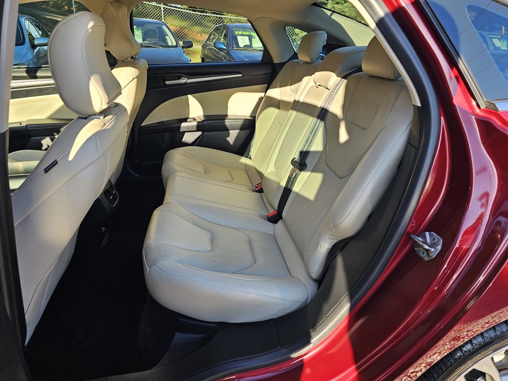 2017 Ford Fusion Image 13