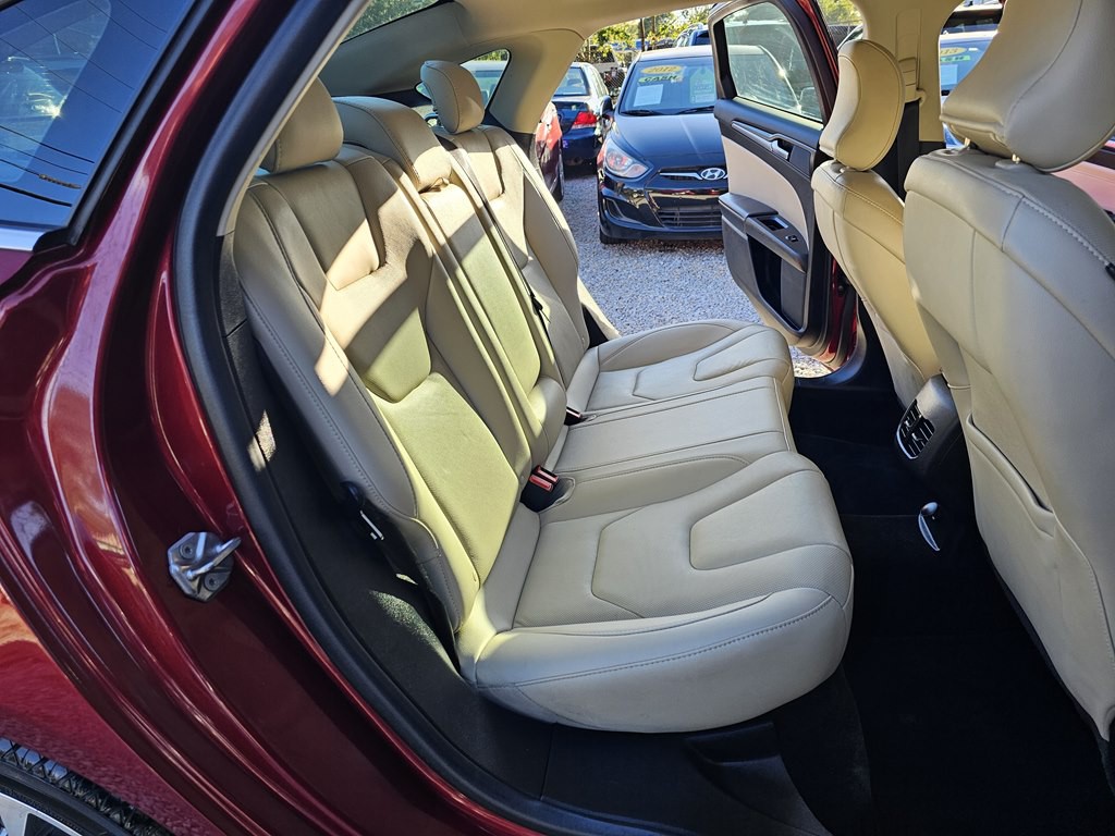 2017 Ford Fusion Image 15