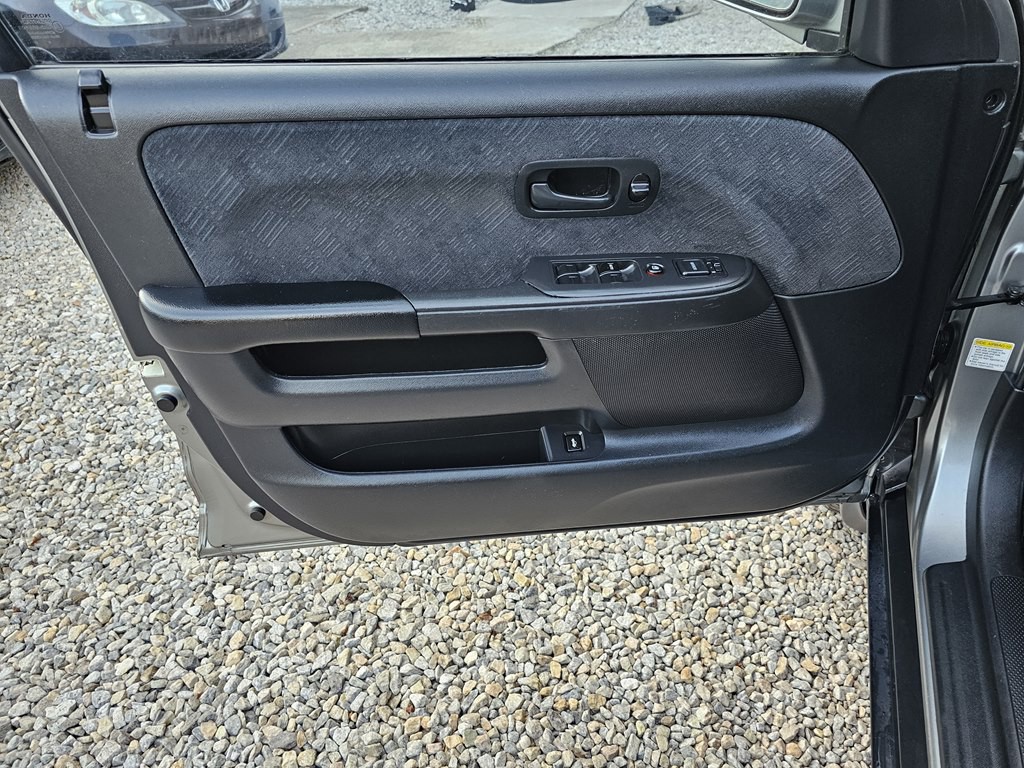 2005 Honda CR-V Image 12