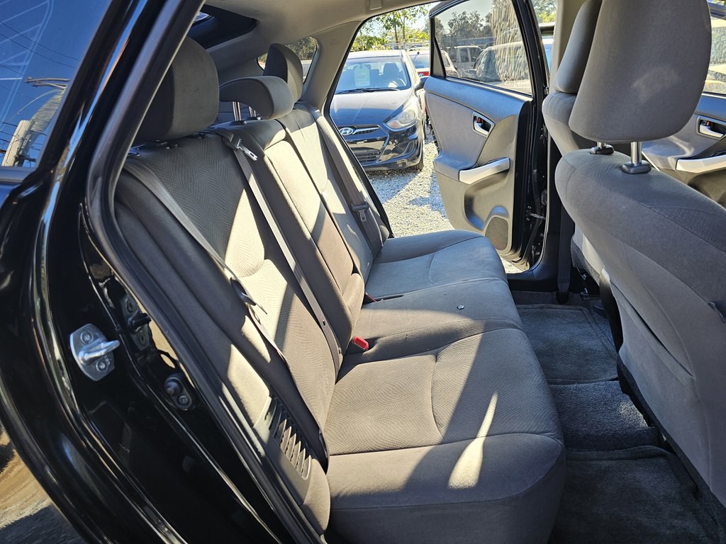 2014 Toyota Prius Image 15