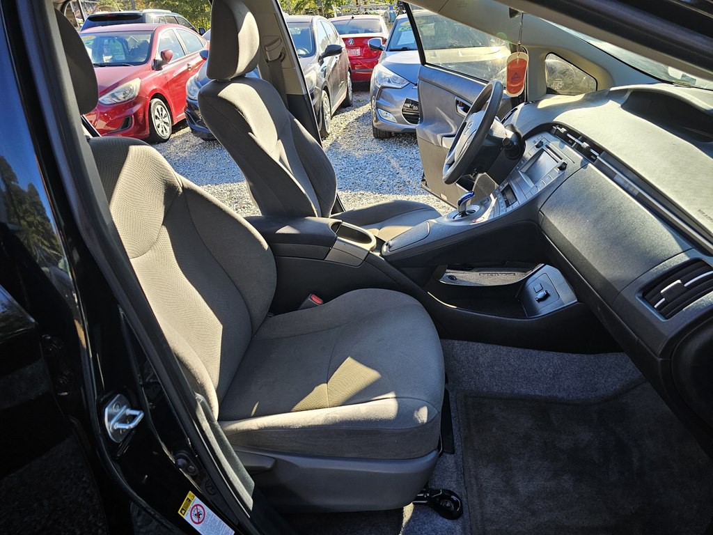 2014 Toyota Prius Image 17