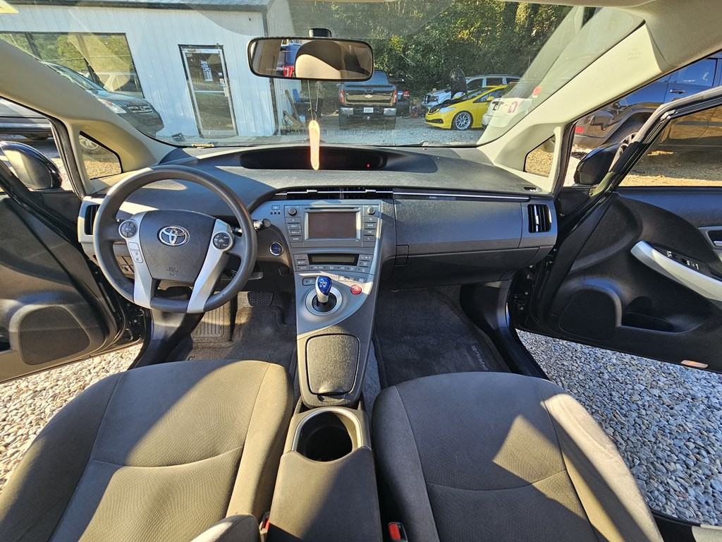 2014 Toyota Prius Image 19