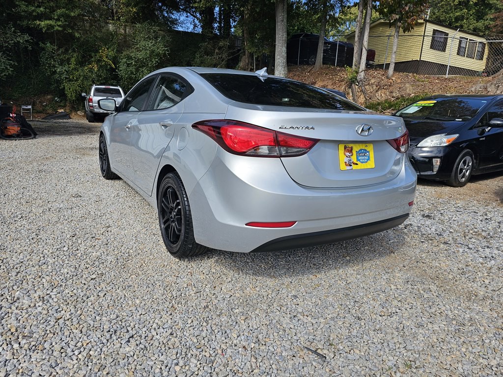 2016 Hyundai Elantra Image 3