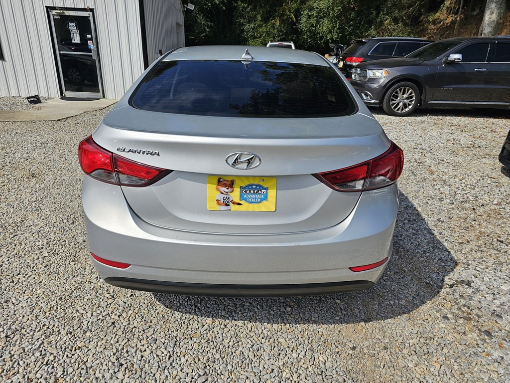 2016 Hyundai Elantra Image 9