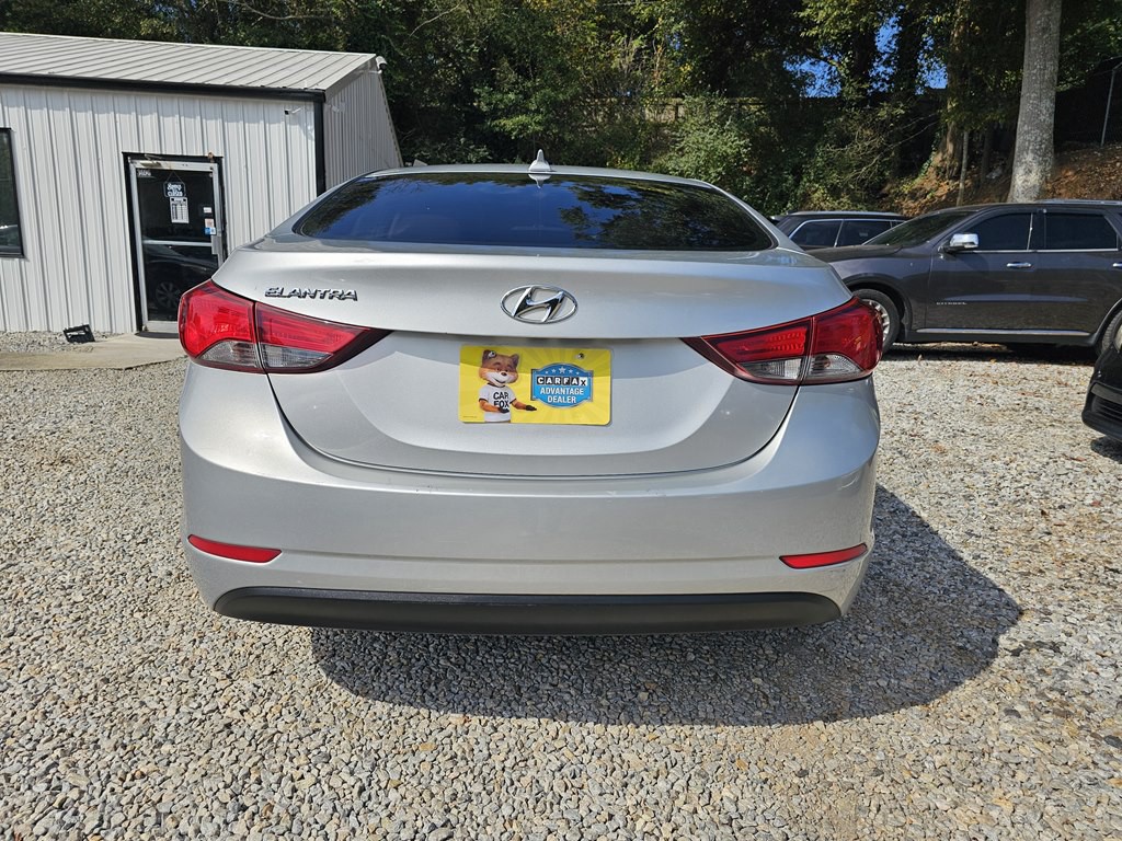 2016 Hyundai Elantra Image 10
