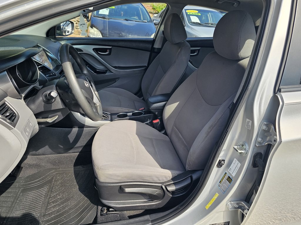 2016 Hyundai Elantra Image 11