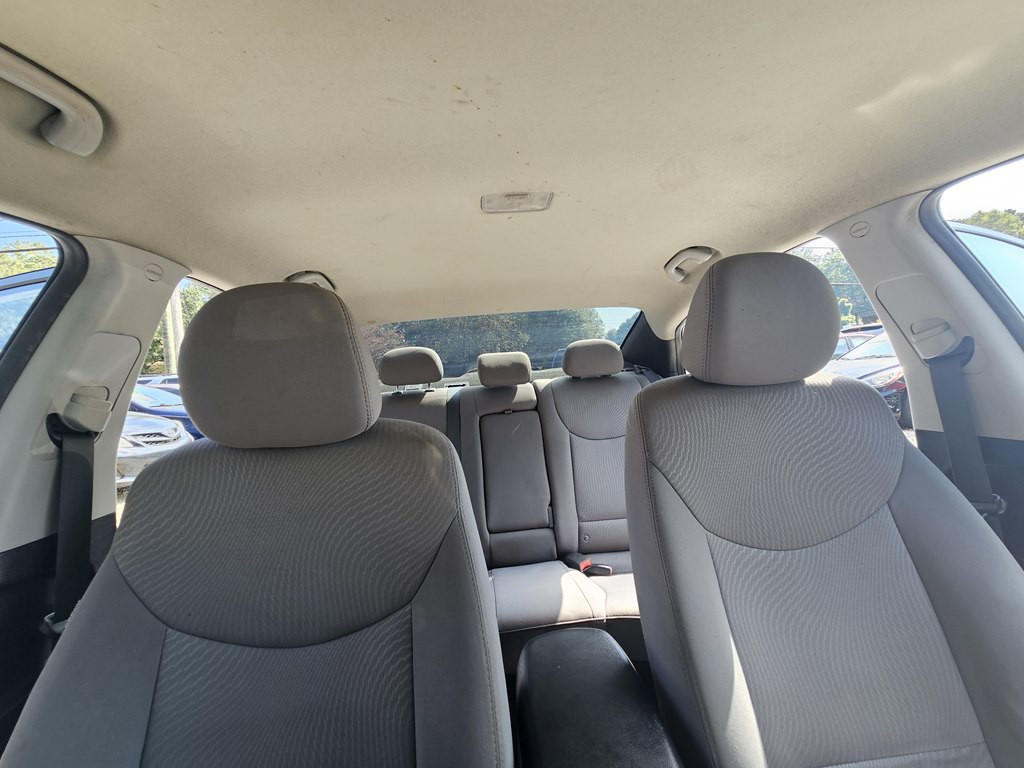 2016 Hyundai Elantra Image 21