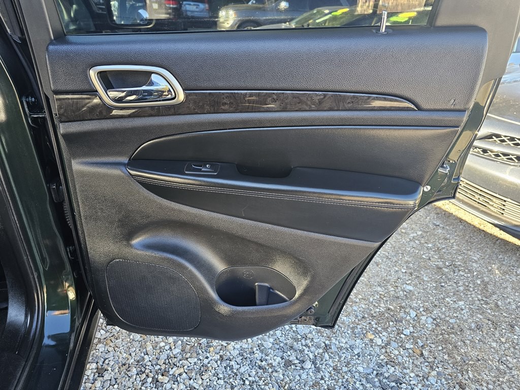 2011 Jeep Grand Cherokee Image 16