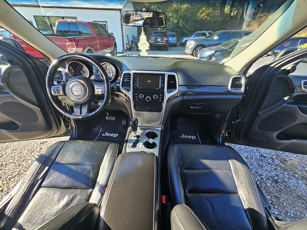 2011 Jeep Grand Cherokee Image 19