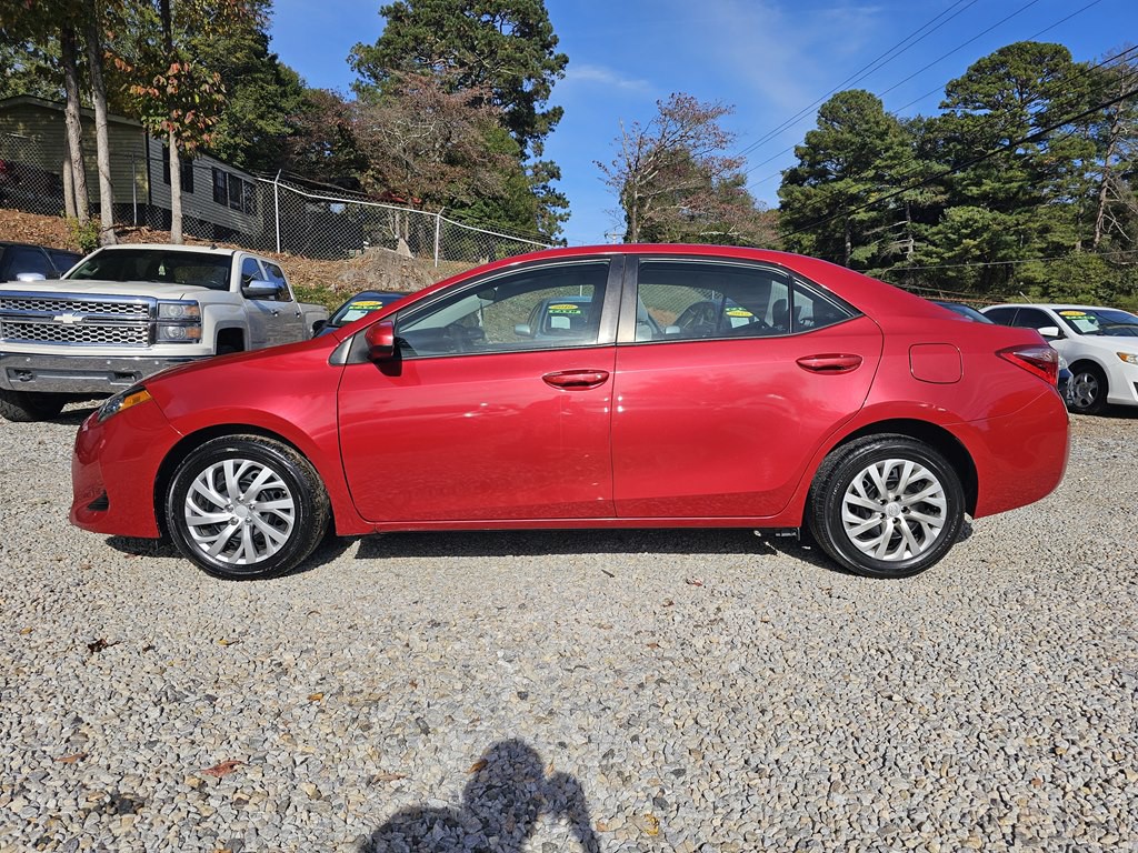 2019 Toyota Corolla Image 2