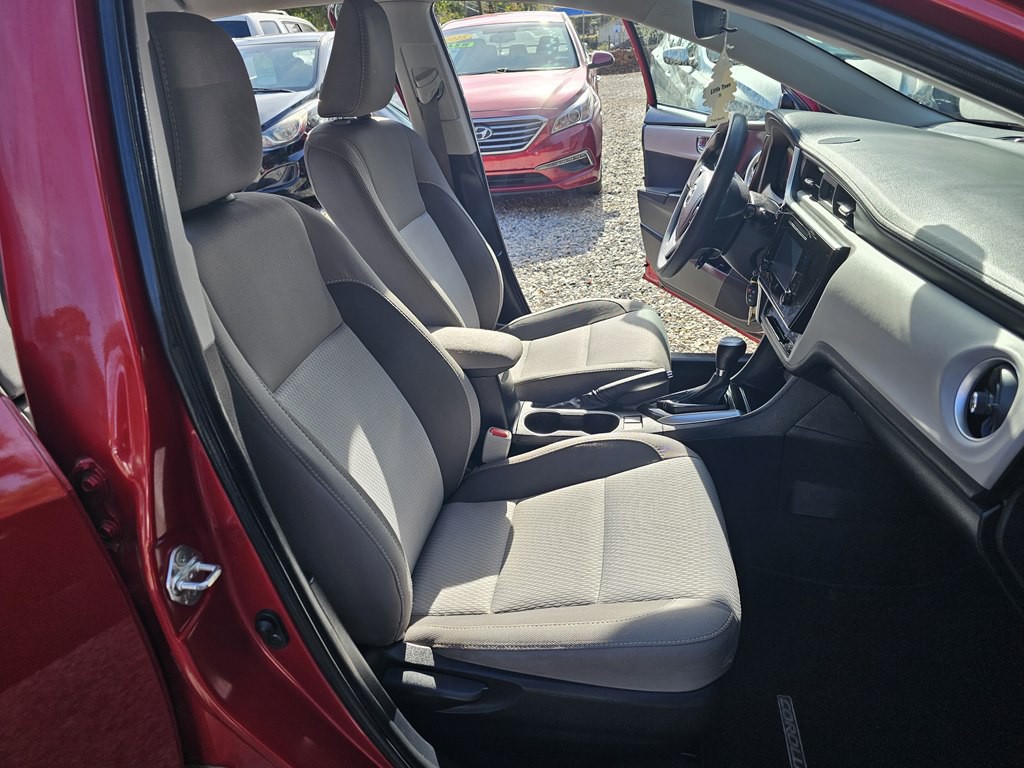 2019 Toyota Corolla Image 17