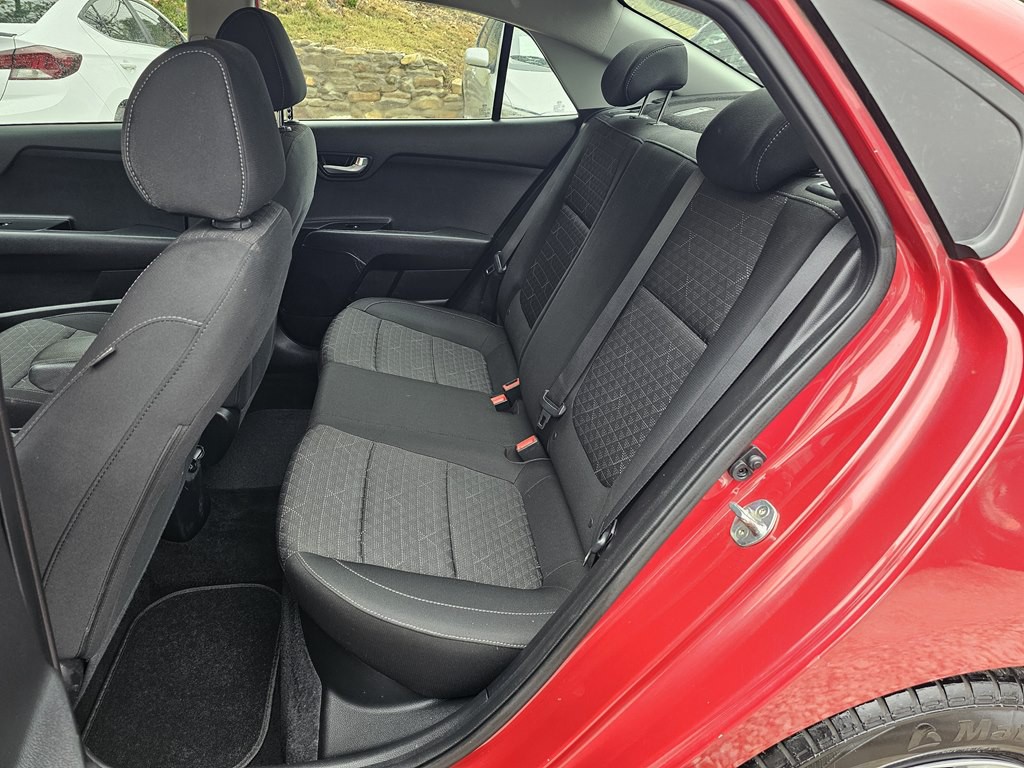 2019 Kia Rio Image 13