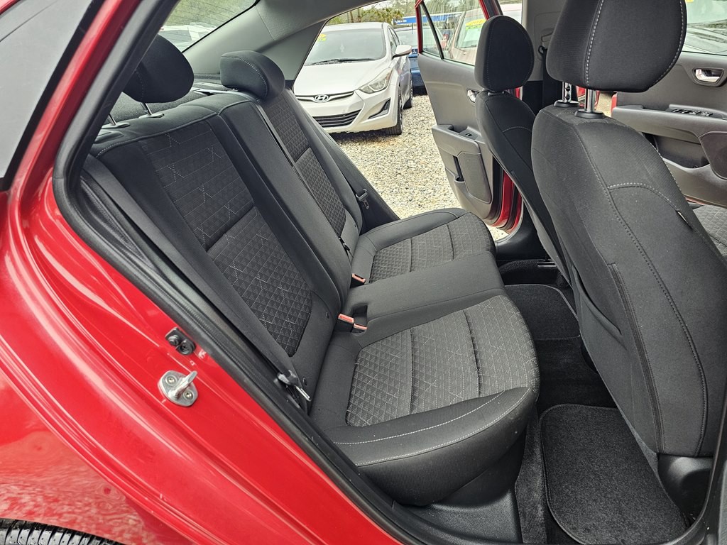 2019 Kia Rio Image 15