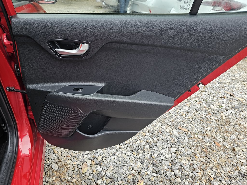 2019 Kia Rio Image 16