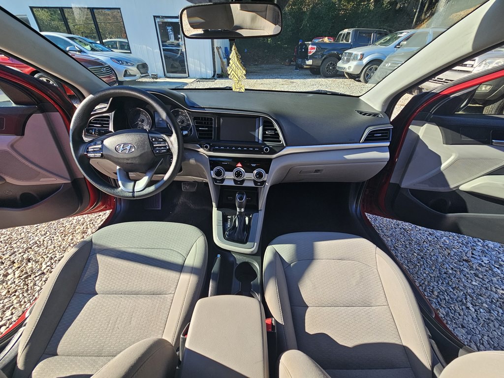 2019 Hyundai Elantra Image 19