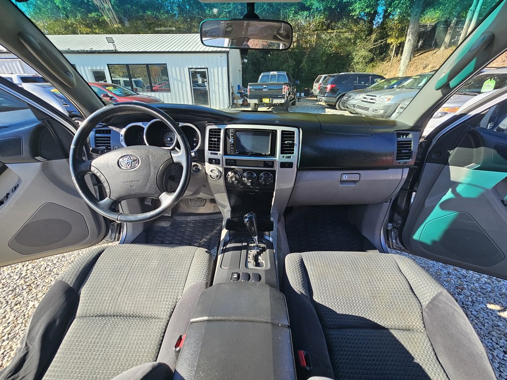2005 Toyota 4Runner Image 19